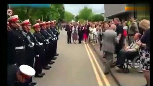 吃瓜群众苏联阅兵,吃瓜群众眼中的红色盛事