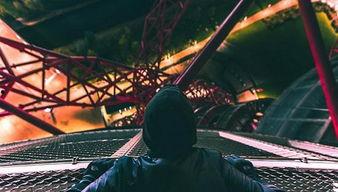 伦敦吃瓜男生视角视频,揭秘吃瓜男生的伦敦视角