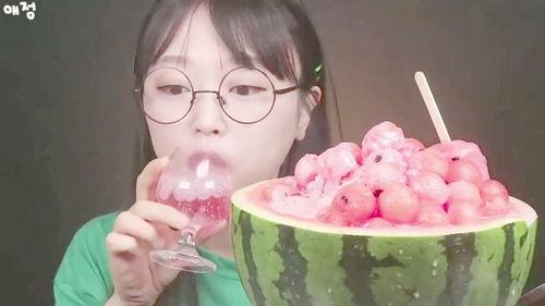 猎奇吃瓜在线观看网站,带你领略网络世界的另类狂欢