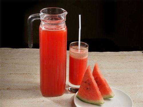 吃瓜女友饮品,尽享“吃瓜女友”饮品带来的清凉时光