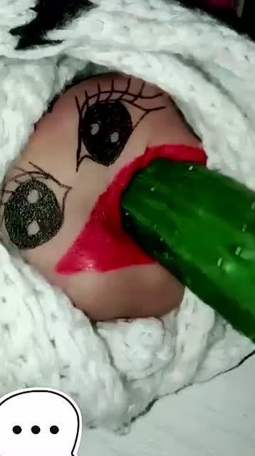 画了个妆吃瓜,一场视觉与味觉的盛宴